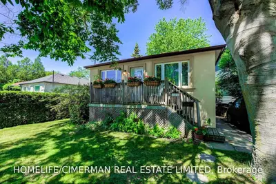 245 Angelene Street, Mississauga, ON L5G 1X3