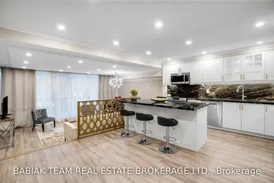 260 Scarlett Road 108, Toronto W03, ON M6N 4X6