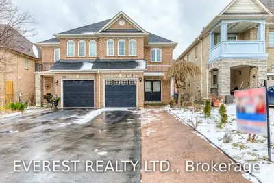 717 Dollybird Lane E, Mississauga, ON L5W 1C7