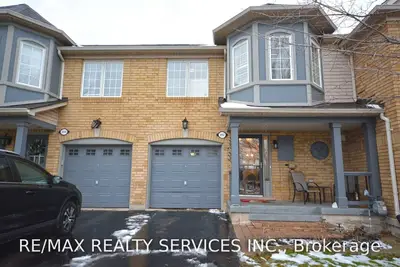 2157 Baronwood Drive, Oakville, ON L6M 4S4