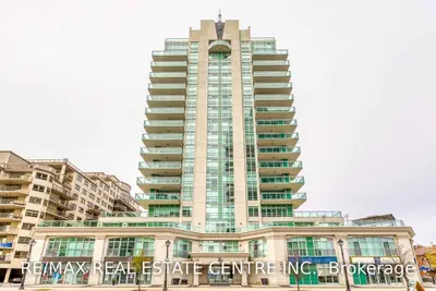 360 Pearl Street 404, Burlington, ON L7R 1E1