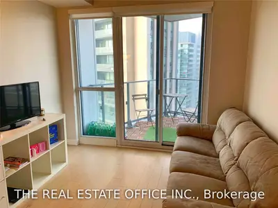 10 park lawn Road 2606, Toronto W06, ON M8V 0H9