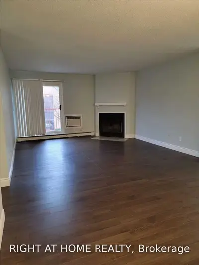 1480 Pilgrims Way 1632, Oakville, On L6m 3g7