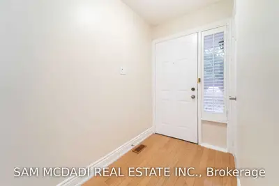 3100 Fifth Line 2, Mississauga, ON L5L 5V5