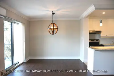 135 Allan Street 503, Oakville, ON L6J 3N4