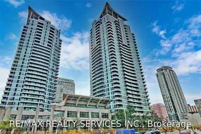 33 Elm Drive 109, Mississauga, ON L5B 4L2