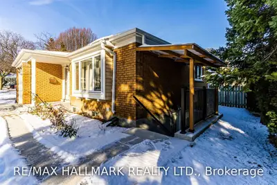 3305 Chokecherry Crescent Lower, Mississauga, ON L5L 1B1