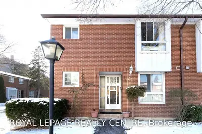 3065 Lenester Drive 24, Mississauga, ON L5C 2B8