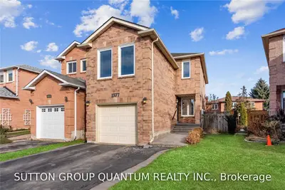 1377 Hazel Mccleary Drive, Oakville, ON L6J 7B2
