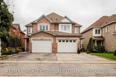 6106 Clover Ridge Crescent, Mississauga, ON L5N 7B3
