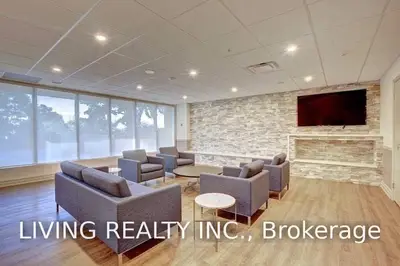 145 Hillcrest Avenue 901, Mississauga, ON L5B 3Z1