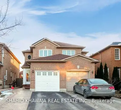 5432 Sweetgrass Gate, Mississauga, ON L5V 2N1