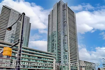 4070 Confederation Parkway LPH02, Mississauga, ON L5B 0E9