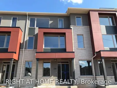 226 Harold Dent Trail, Oakville, ON L6M 1S2