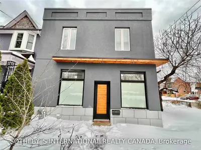 123 Essex Street Main, Toronto W02, ON M6G 1T4