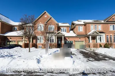 5592 Waterwind Crescent, Mississauga, On L5m 0g2