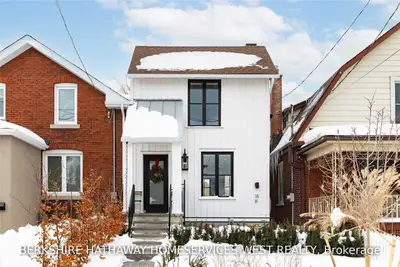 18 Milton Street Mn/2nd, Toronto W06, ON M8Y 2X5