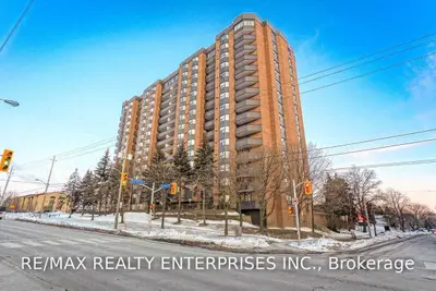 3845 Lake Shore Boulevard W 801, Toronto W06, ON M8W 4Y3