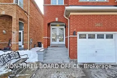5953 STONEBRIAR Crescent, Mississauga, ON L5V 2T8