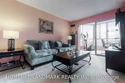 145 Hillcrest Avenue 401, Mississauga, ON L5B 3Z1