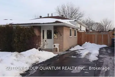 2626 Lundene Road, Mississauga, ON L5J 1P8