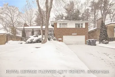 3170 The Credit Woodlands Bsmt, Mississauga, ON L5C 2J4