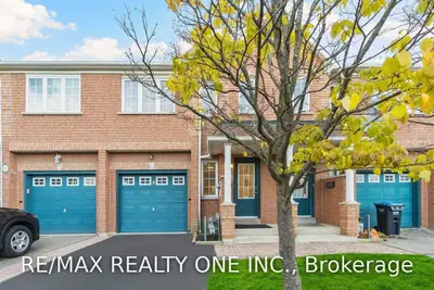 8 James Street, Mississauga, ON L5M 1R5
