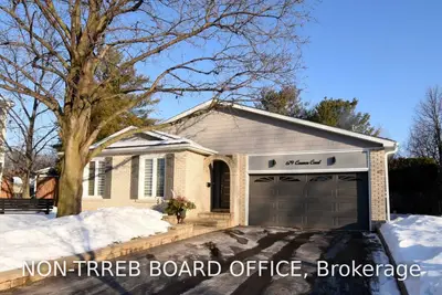 679 CARMEN Court, Burlington, ON L7L 5B7