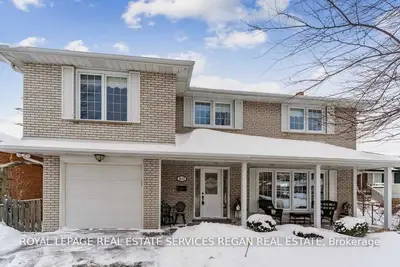 1633 Carletta Drive, Mississauga, ON L4X 1E6