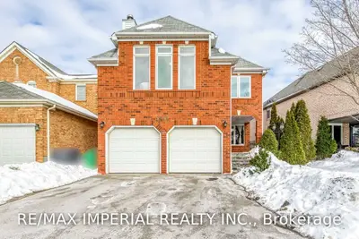 5451 Middlebury Drive, Mississauga, ON L5M 5E8