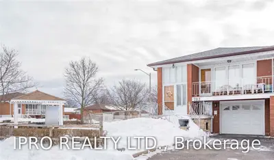 782 Greenore Road, Mississauga, ON L4Y 2V4