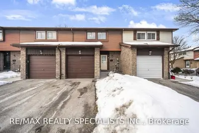 6779 Glen Erin Drive 48, Mississauga, ON L5N 2C1