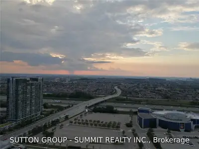 360 Square One Drive 2809, Mississauga, ON L5B 0G7