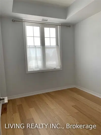 2326 Taunton Road 203, Oakville, On L6h 0l3