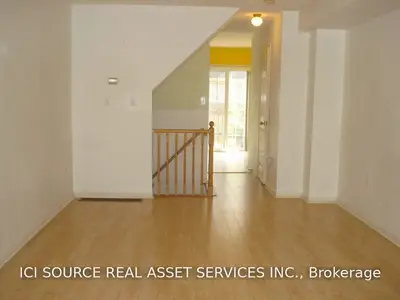 80 Strathaven Drive 42, Mississauga, ON L5R 3V9