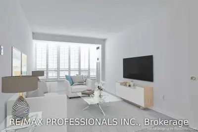 1300 Islington Avenue 2409, Toronto W08, ON M9A 5C4