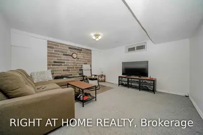 20 Alpha Mills (Lower) Road Lower, Mississauga, ON L5N 1H5