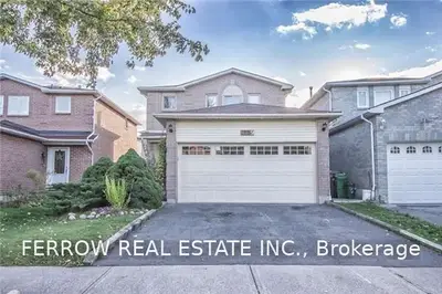 5249 Palomar Crescent, Mississauga, ON L5R 2W8
