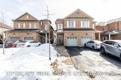 3377 Stoney Crescent, Mississauga, ON L5M 0N7