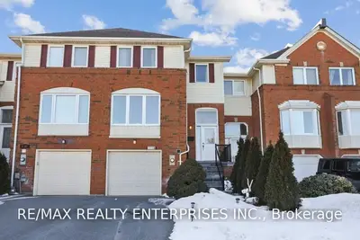 1118 Lindsay Drive, Oakville, ON L6M 3B4