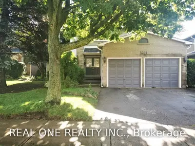 3001 Swansea Drive, Oakville, ON L6L 6H9