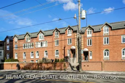 1252 King Street W 10, Toronto W01, ON M6K 1G5