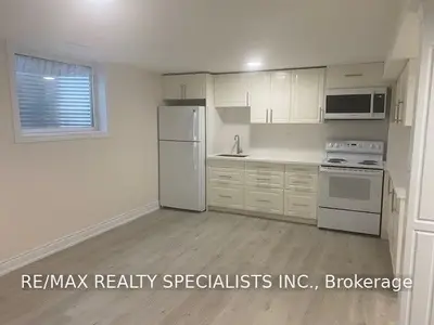 3178 Harris Crescent Lower, Mississauga, ON L5N 4Y5
