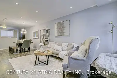 390 Hopewell Avenue #135, Toronto W04, ON M6E 2S2