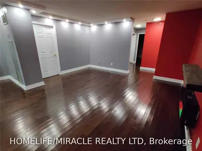 3695 Kaneff Crescent 1701, Mississauga, ON L5A 4B6