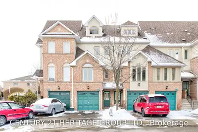 1050 Bristol Road W 20, Mississauga, ON L5V 2E8