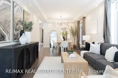 3290 MINTWOOD Circle, Oakville, ON L6H 0N7