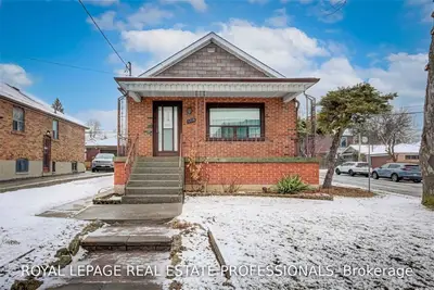 1118 Glencairn Avenue, Toronto W04, ON M6B 2B4