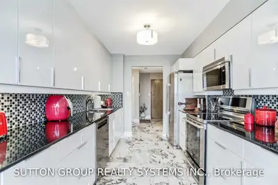 22 Southport Street 535, Toronto W01, On M6s 4y9