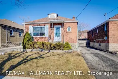 226 Church Street, Toronto W04, ON M9N 1P1